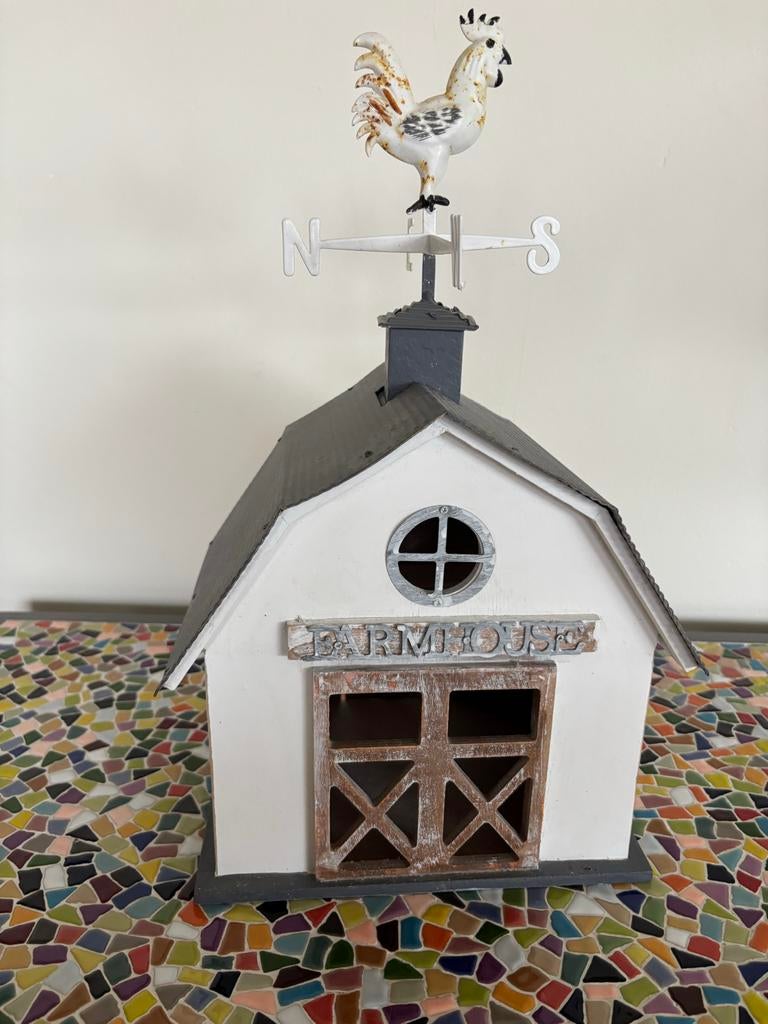 Decoratief huisje met windwijzer, Ophalen, Zo goed als nieuw
