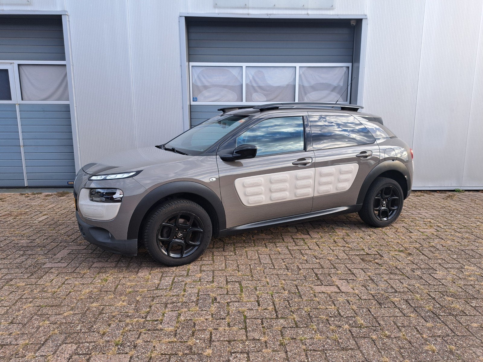Citroën C4 Cactus 1.2 VTI Feel Lage Kmstand/nette auto, Voorwielaandrijving, Stof, Parkeersensor, 1199 cc