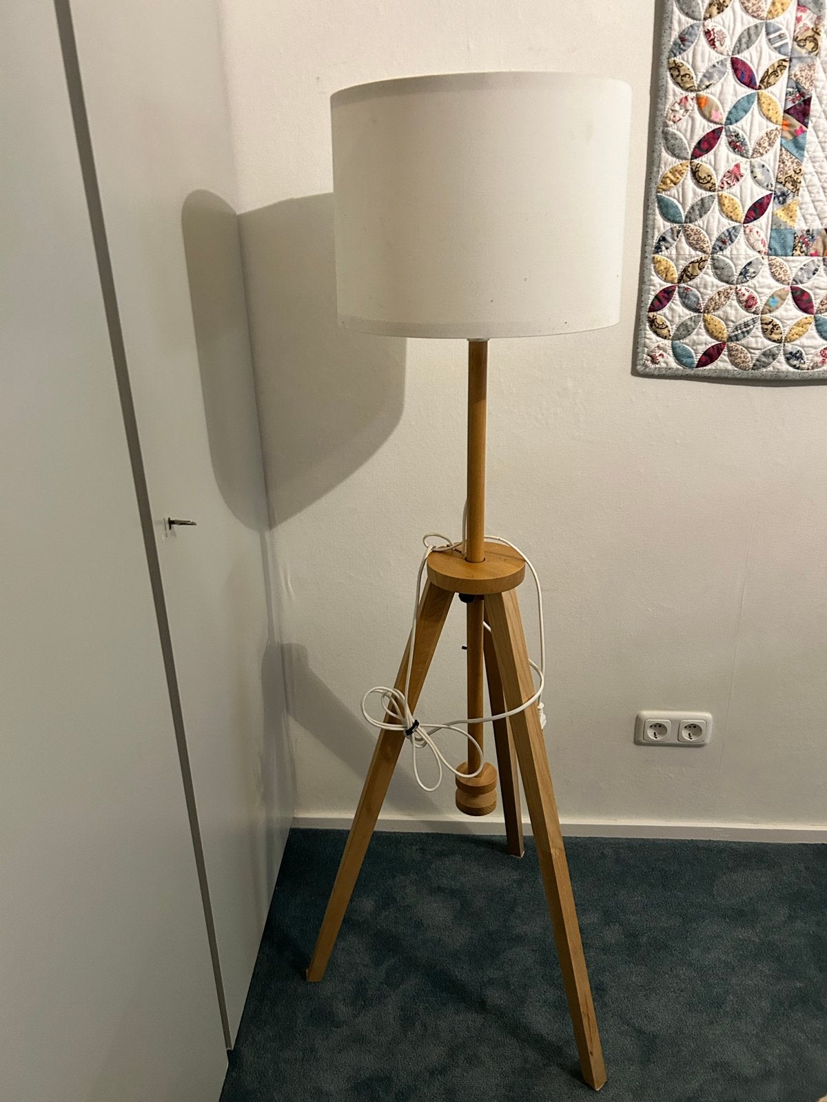 Houten vloerlamp met witte kap ikea, Ophalen, Gebruikt, Hout, 150 tot 200 cm