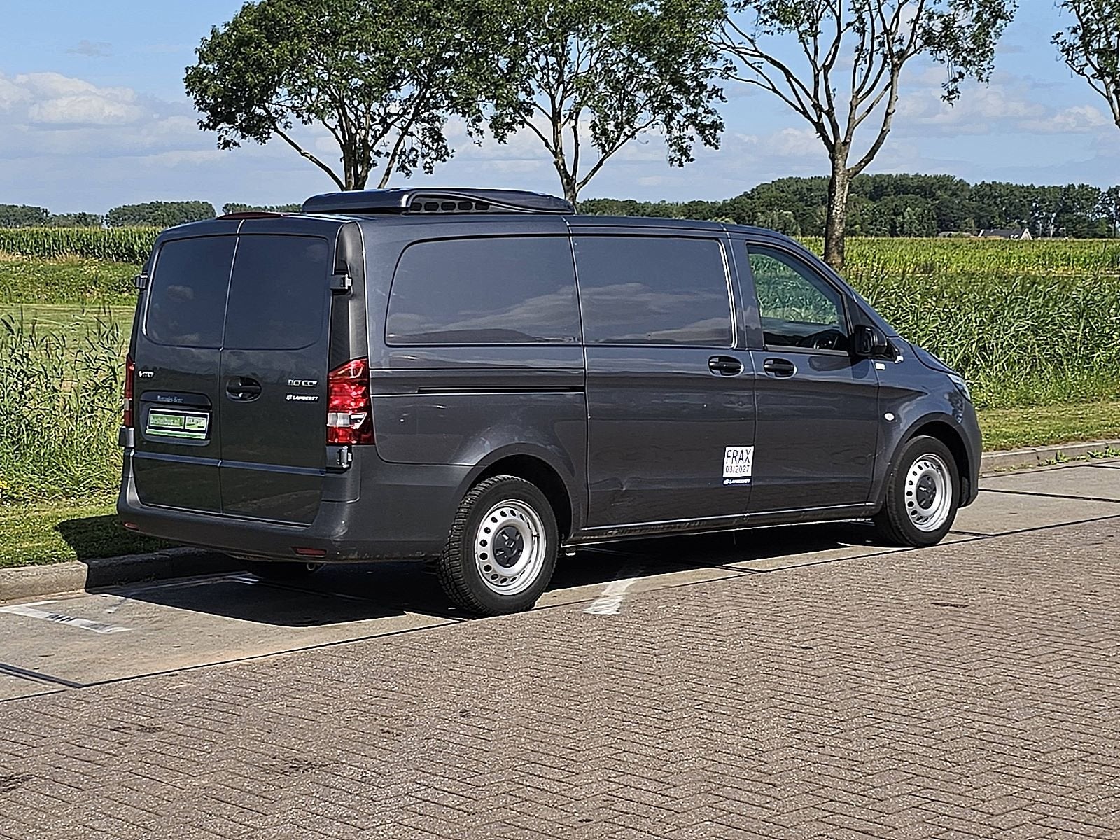 MERCEDES-BENZ VITO 110 l2 koelwagen led!, Gebruikt, Euro 6, Zwart, Bedrijf
