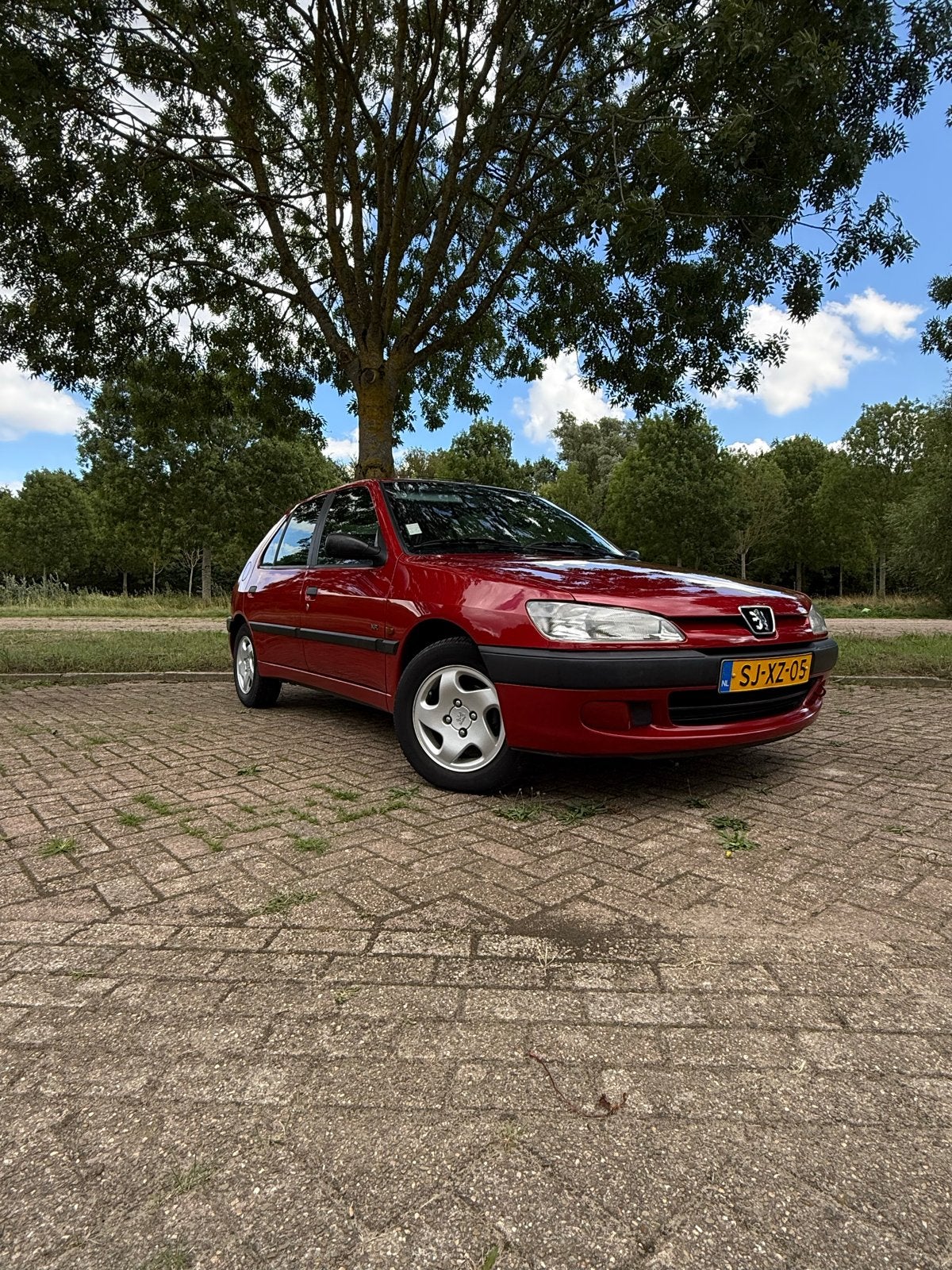 Peugeot 306 1.8 AUT 1998 Rood, Auto's, 4 cilinders, 49 €/maand, Origineel Nederlands, Particulier