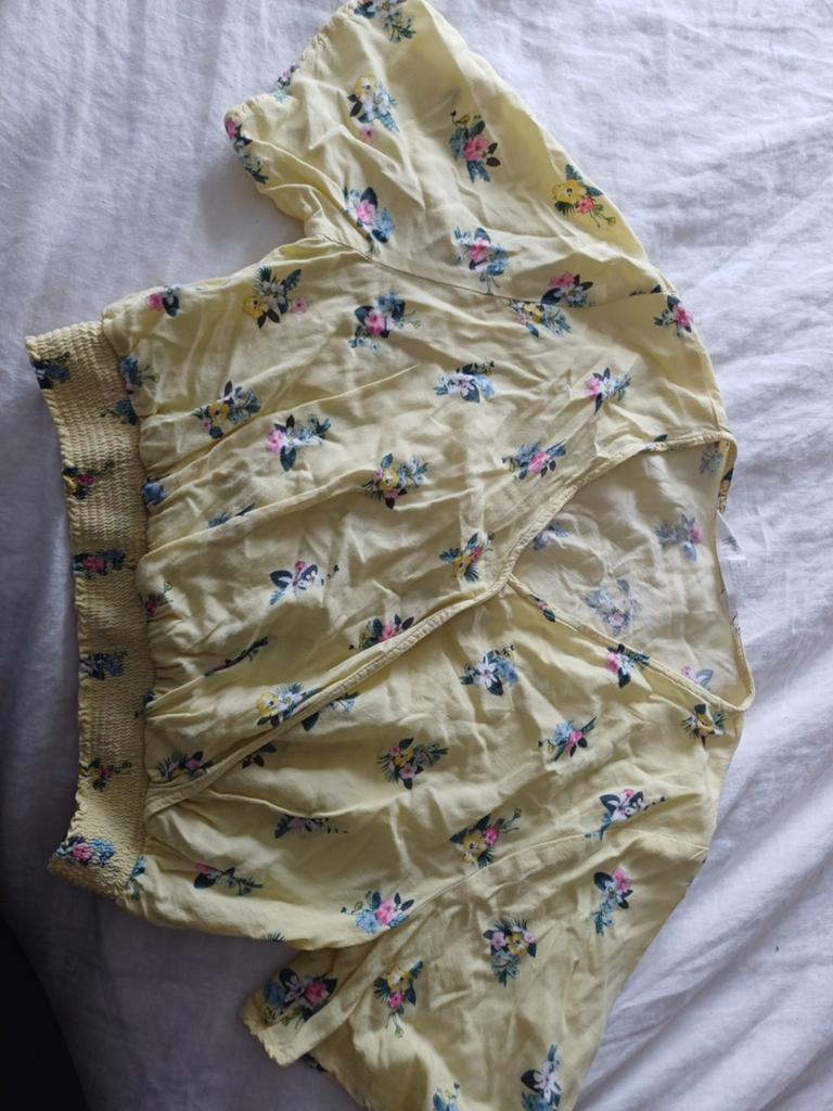 Geel bloemen topje maat 146, Kinderen en Baby's, Kinderkleding | Maat 146, Ophalen of Verzenden, H&M, Meisje, Shirt of Longsleeve