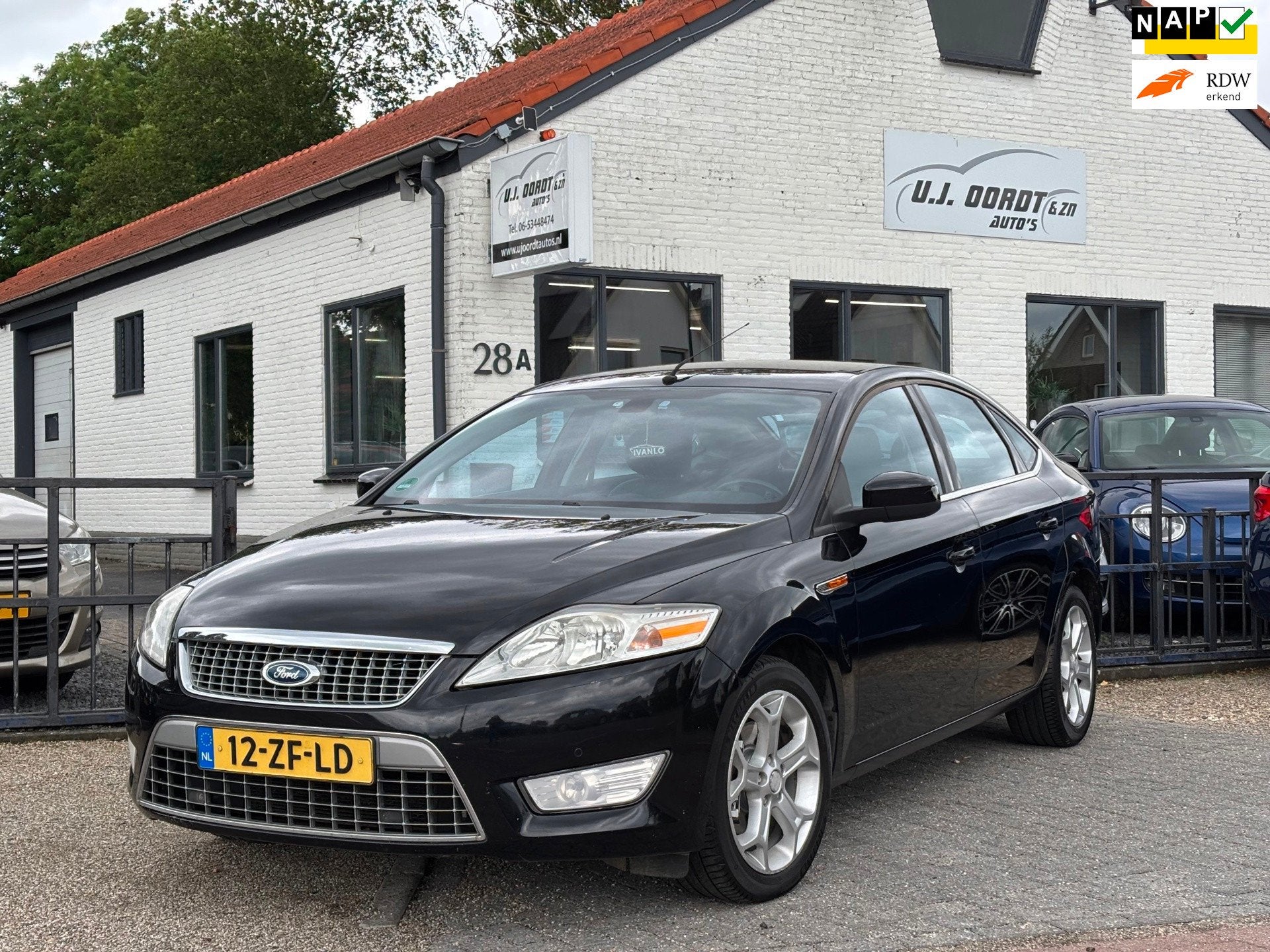 Ford Mondeo 2.3-16V Titanium Automaat nette auto !, Auto's, Ford, 1441 kg, 730 kg, Gebruikt, Zwart