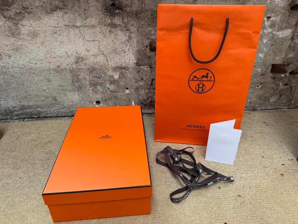Hermès doos met lint en winkeltas, Ophalen of Verzenden, Zo goed als nieuw