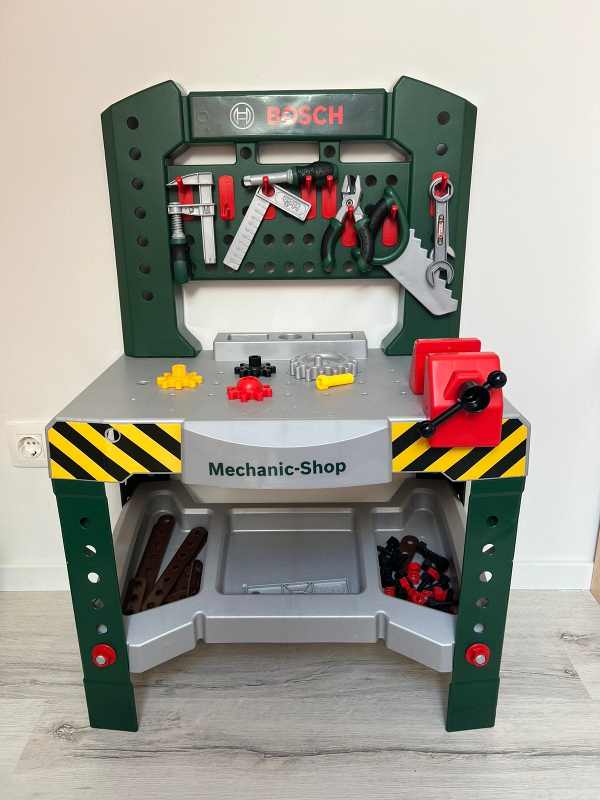 Bosch Werkbank + gereedschap. Speelgoed voor kinderen, Ophalen of Verzenden, Zo goed als nieuw