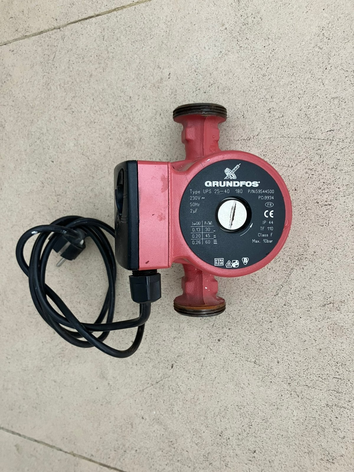 Grundfos circulatiepomp vloerverwarming type UPS 25-40 180, Doe-het-zelf en Verbouw, Verwarming en Radiatoren, Gebruikt, Minder dan 30 cm