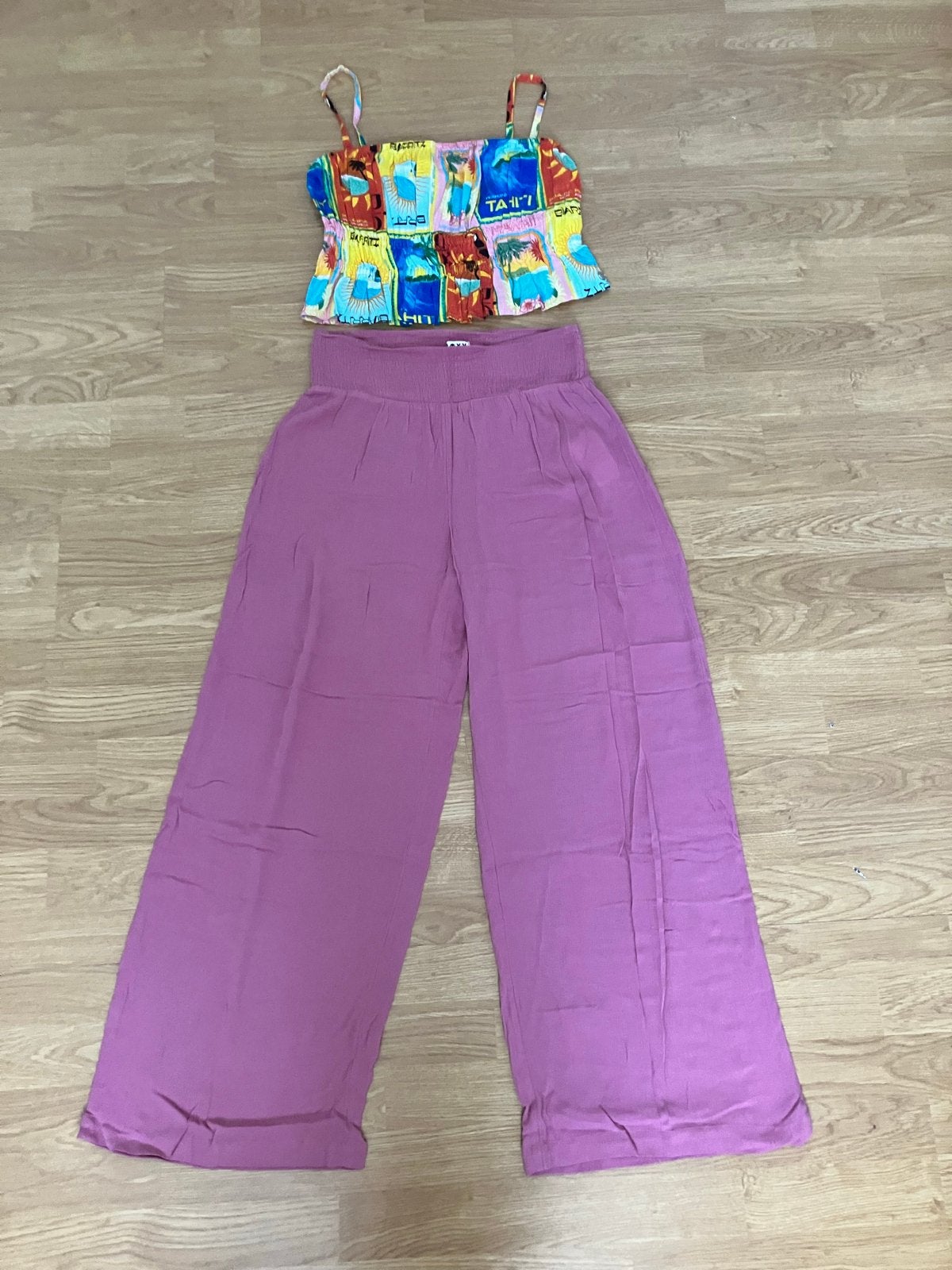 Roxy broek en topje maat M zo goed als nieuw!, Maat 38/40 (M), Meerkleurig, Ophalen of Verzenden, Zo goed als nieuw