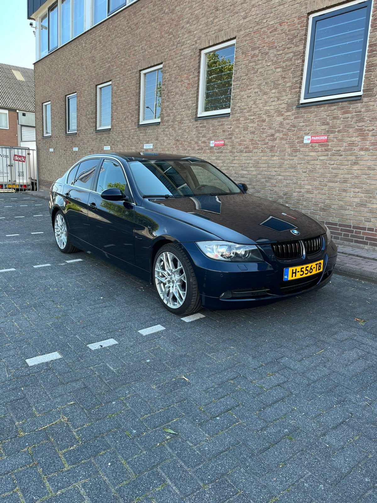 Bmw 325i 2005 monaco blauw, Auto's, Automaat, 745 kg, Achterwielaandrijving, Mistlampen