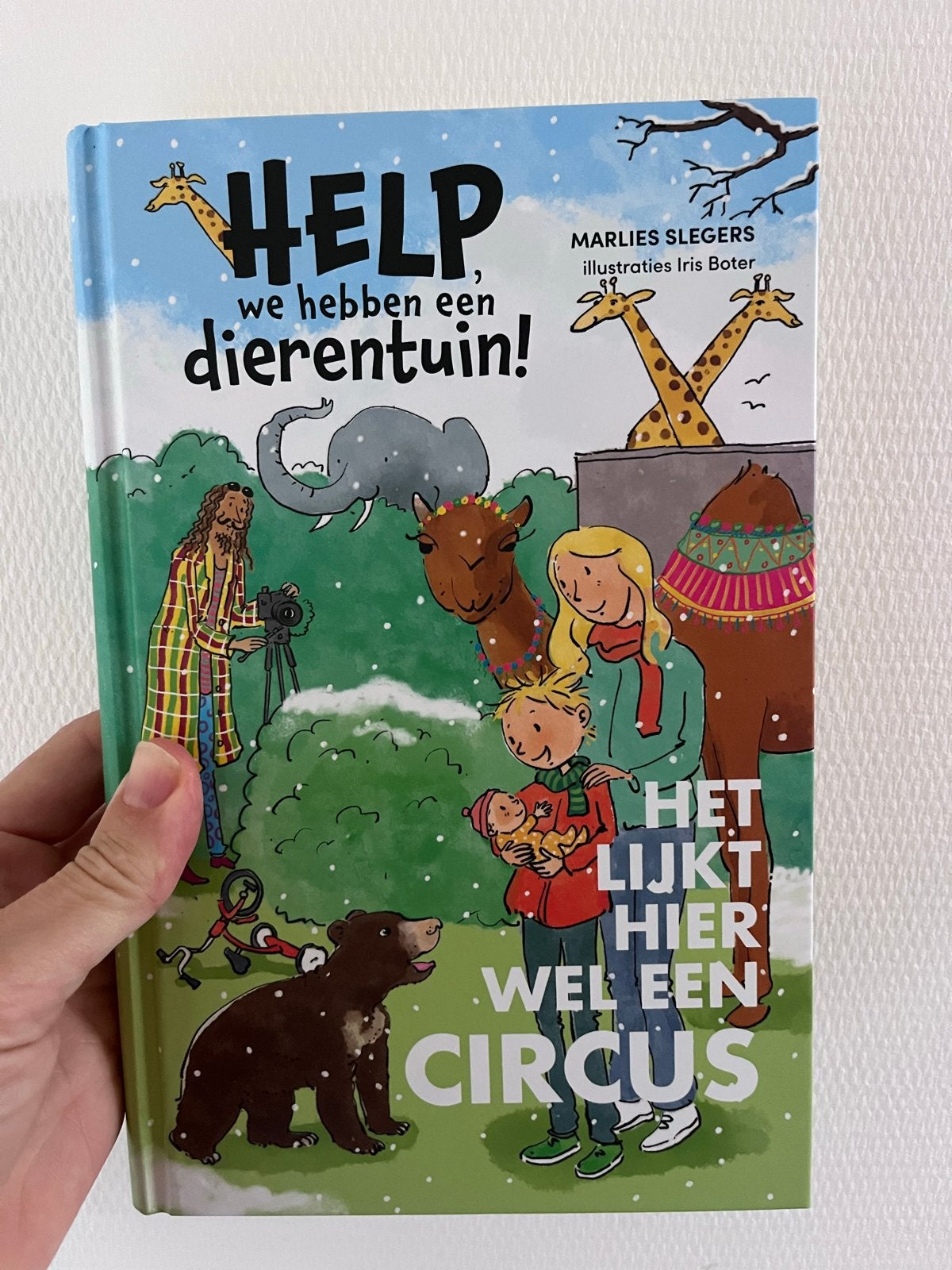 Help, we hebben een dierentuin! - Marlies Slegers, Boeken, Ophalen of Verzenden, Zo goed als nieuw, Fictie algemeen