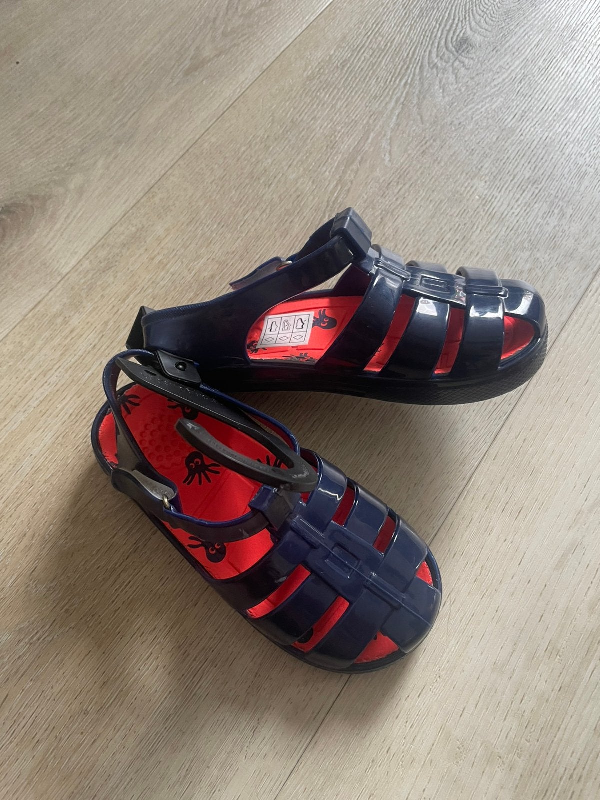 NIEUW Kinder waterschoenen (jongen) donkerblauw, Ophalen, Nieuw, Jongen