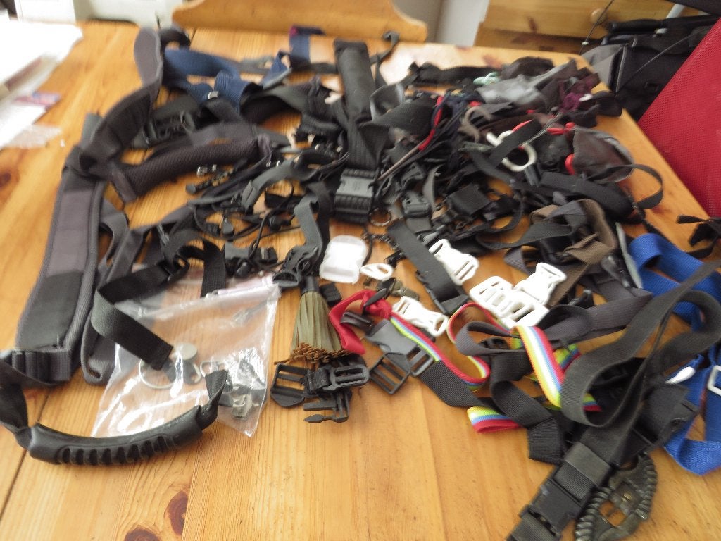 heel wat kunststof klikgespen drukstoppers koordjes, Ophalen of Verzenden, Gebruikt, Overige typen