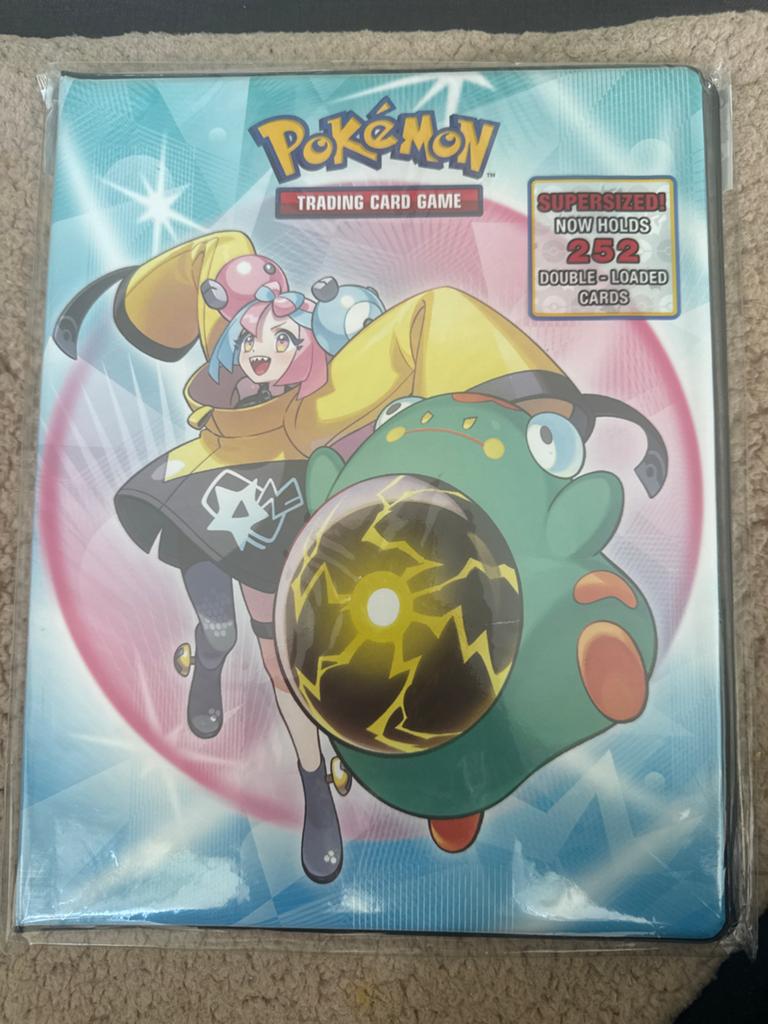Pokémon Trading Card Game 9-Pocket Portfolio Map, Ophalen of Verzenden, Nieuw, Overige typen