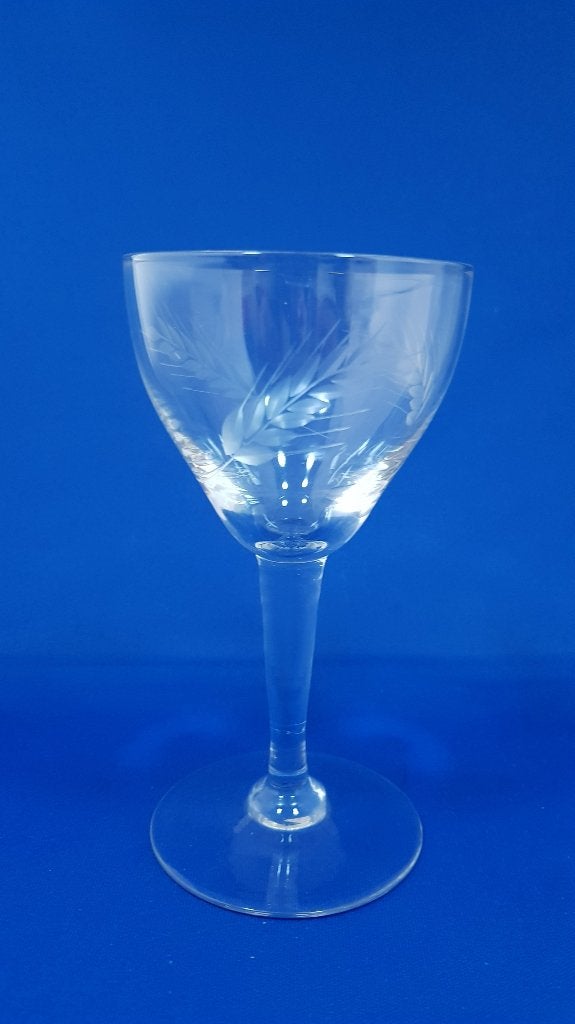 2x Vintage gegraveerd likeurglas met aren motief. 4A32, Tweedehands verkoop, Tweedehands verkoop, Gebruikt, Ophalen of Verzenden