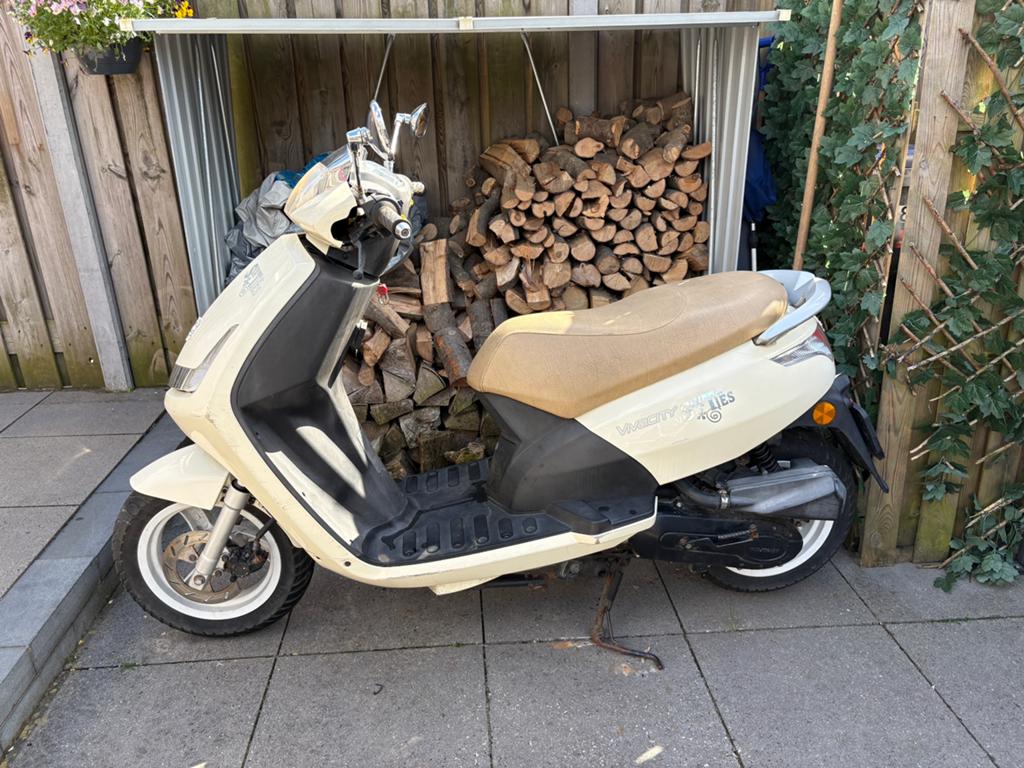 Vivacity sixties, Fietsen en Brommers, Scooters | Peugeot, Ophalen, Gebruikt, Benzine, Vivacity