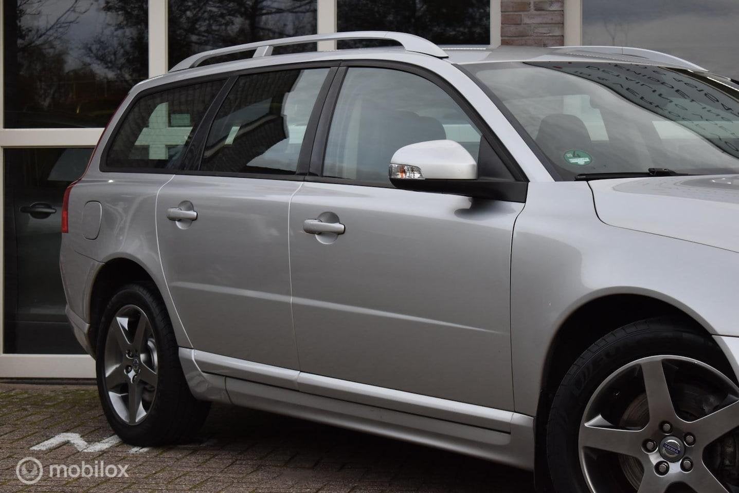 Volvo V70 2.5T Youngtimer Trekhaak Automaat Cruise Camera St, 2521 cc, Euro 4, Voorwielaandrijving, Automaat