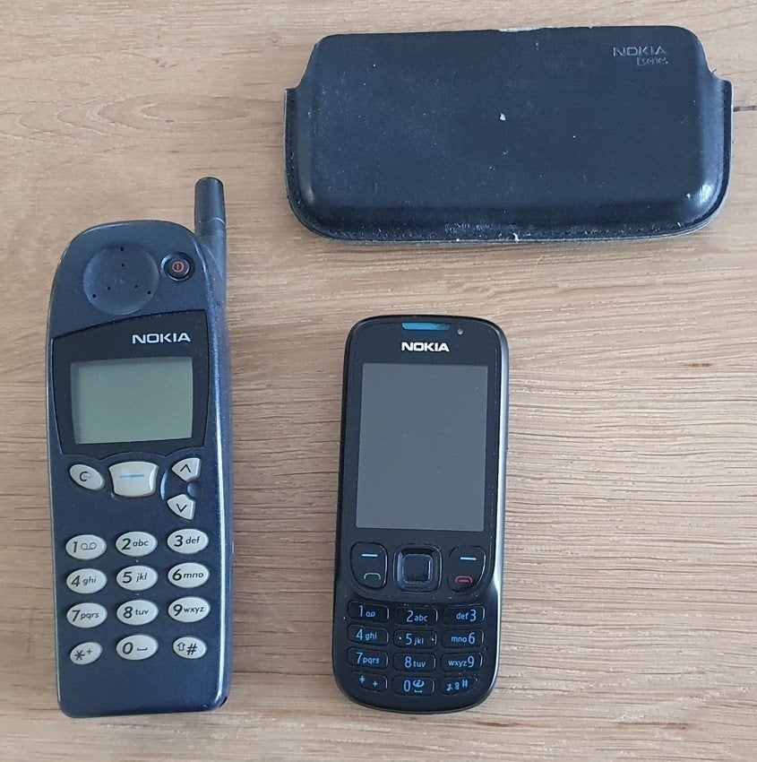 2x Nokia GSM, Ophalen of Verzenden, 3 tot 6 megapixel, Zwart