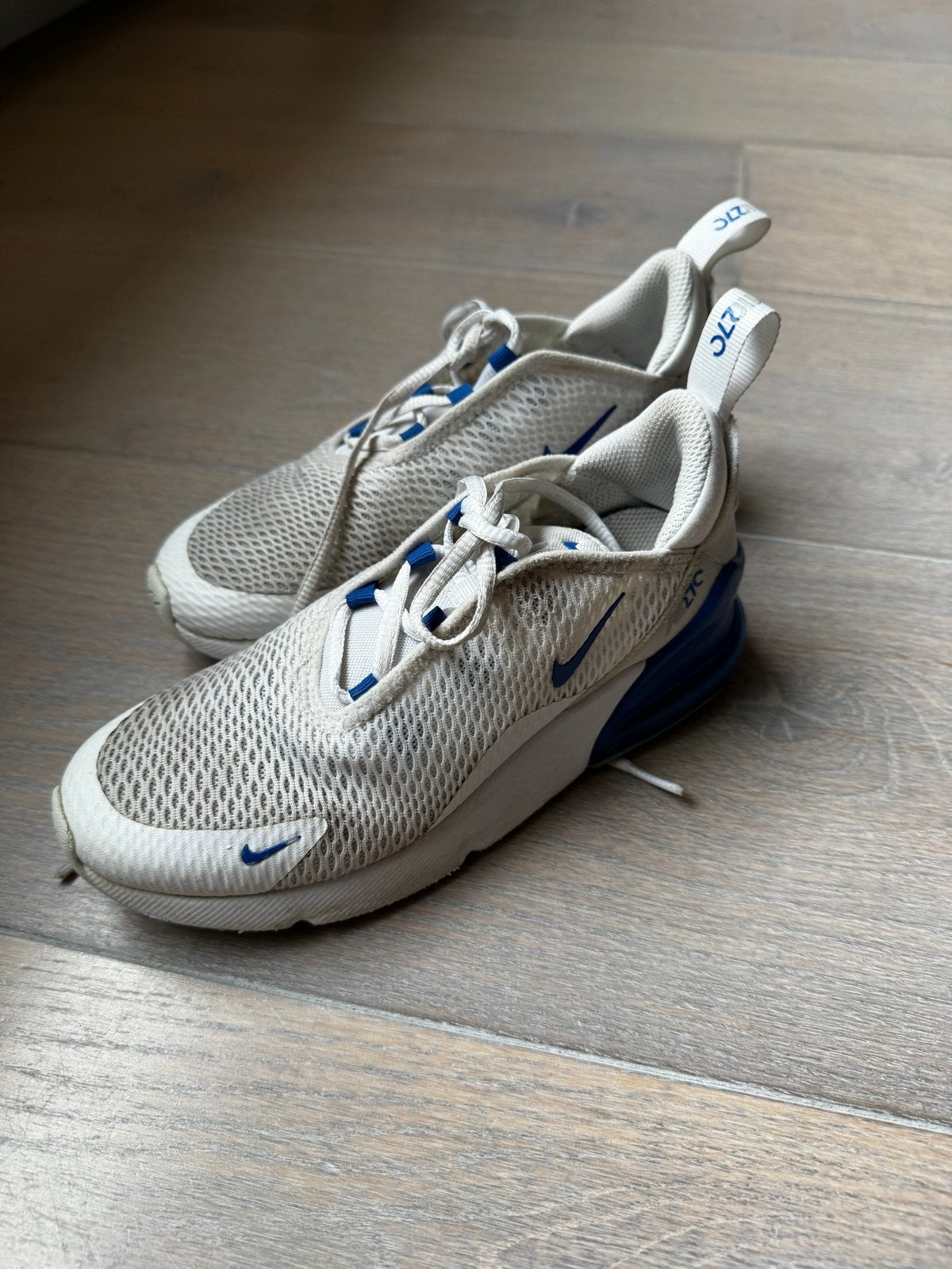 Nike Air Max 270 C - Maat 33,5 - Nette staat, Ophalen of Verzenden, Gebruikt, Jongen of Meisje, Sportschoenen