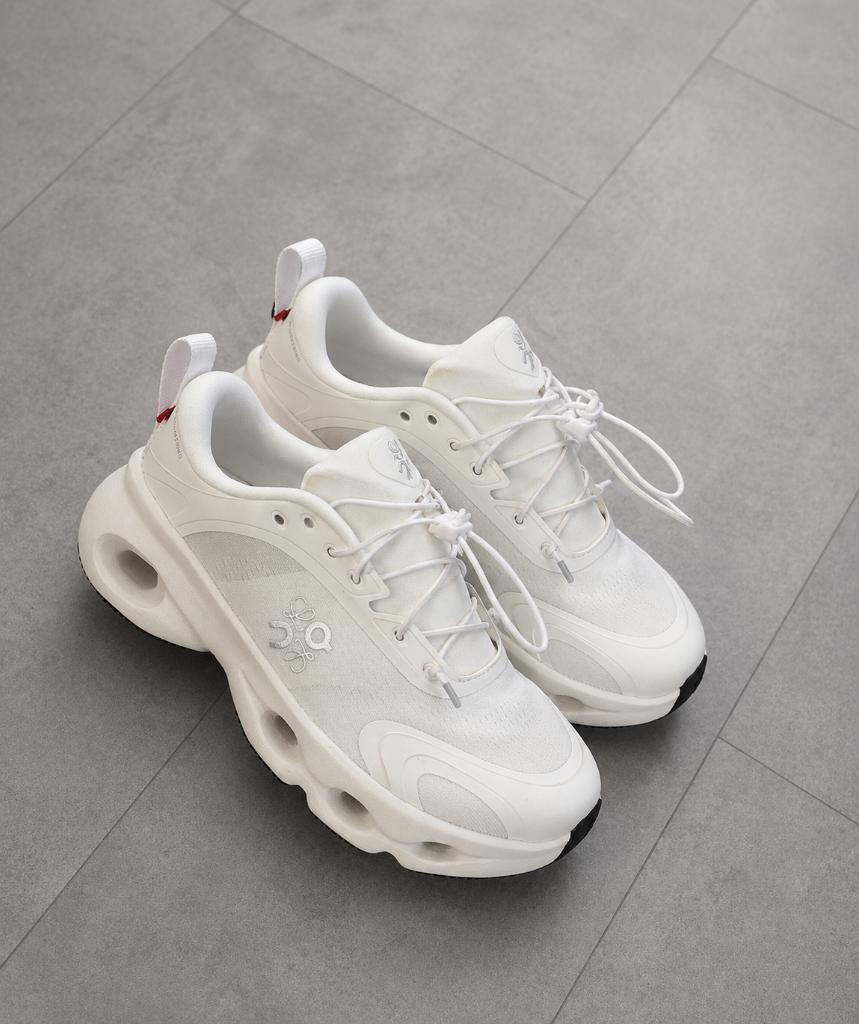 On x Loewe Cloudsolo White, Kleding | Heren, Schoenen, Nieuw, Sneakers of Gympen, Wit, Ophalen of Verzenden