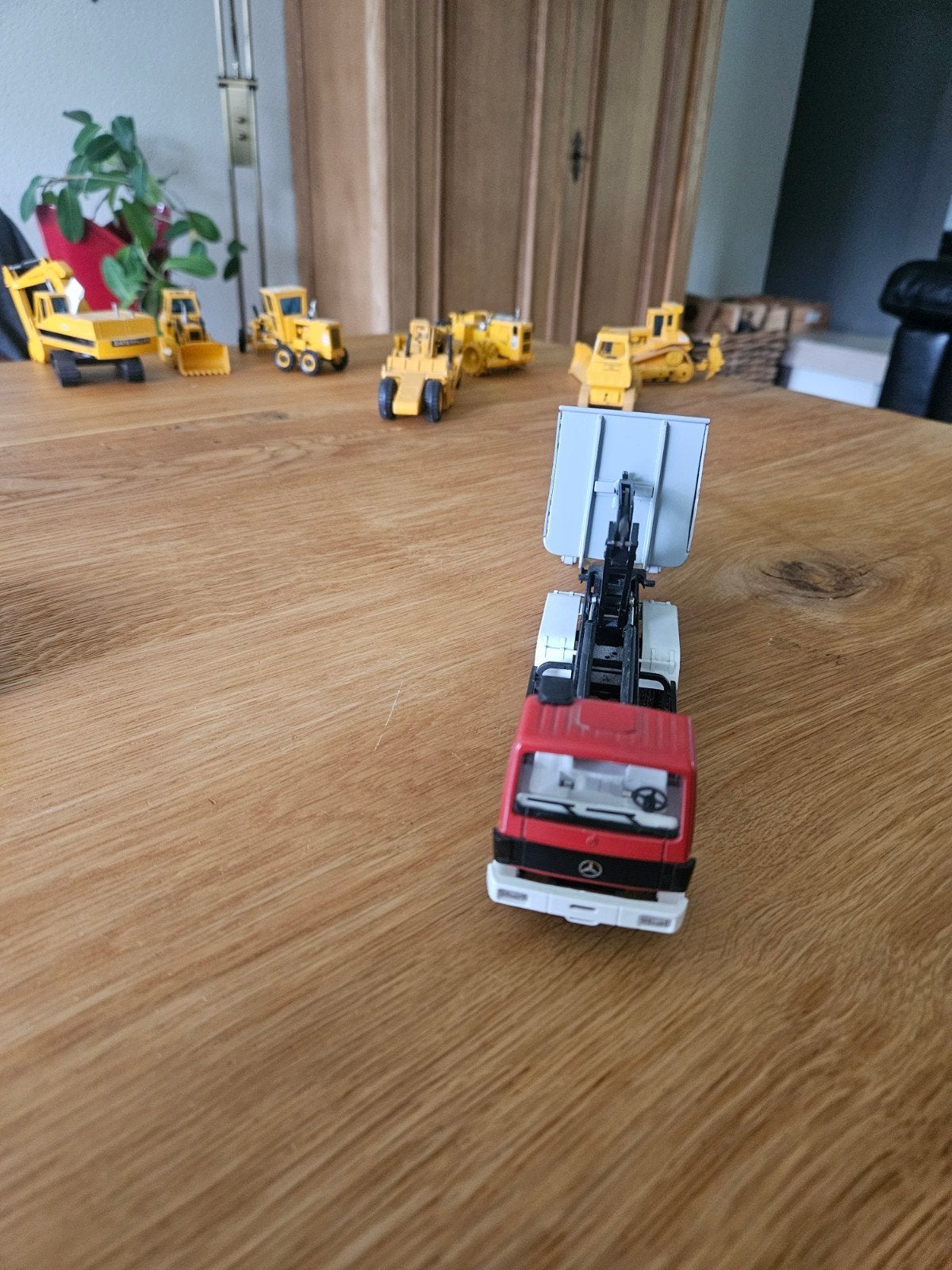 Mercedes/atlas/Lion toys Container combination., Ophalen of Verzenden, Zo goed als nieuw, Bus of Vrachtwagen, Tekno