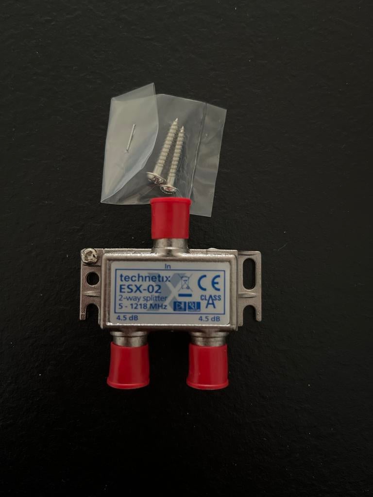 Technetix ESX-02 2-weg splitter, Ophalen of Verzenden, Nieuw, Overige kabels