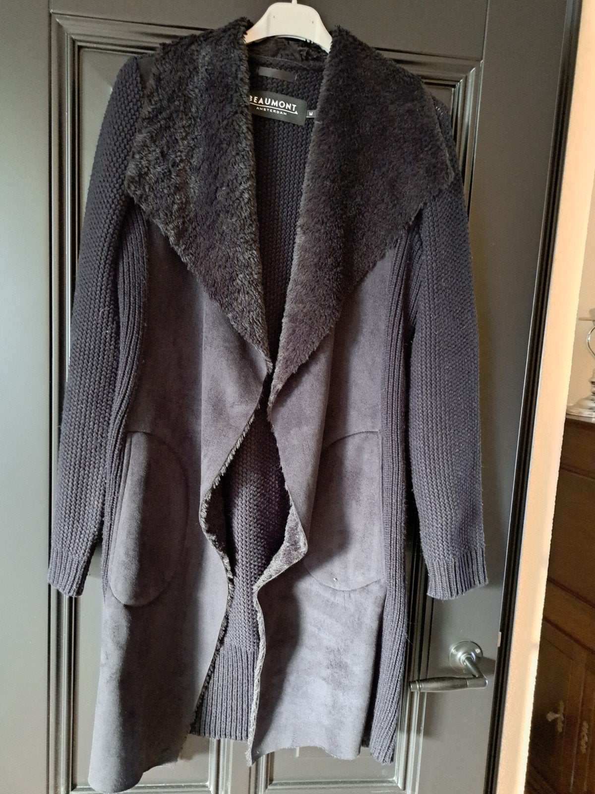 DAMES VEST ( LANG) MAAT M MERK BEAUMONT, Ophalen of Verzenden, Zo goed als nieuw, Maat 38/40 (M), Zwart