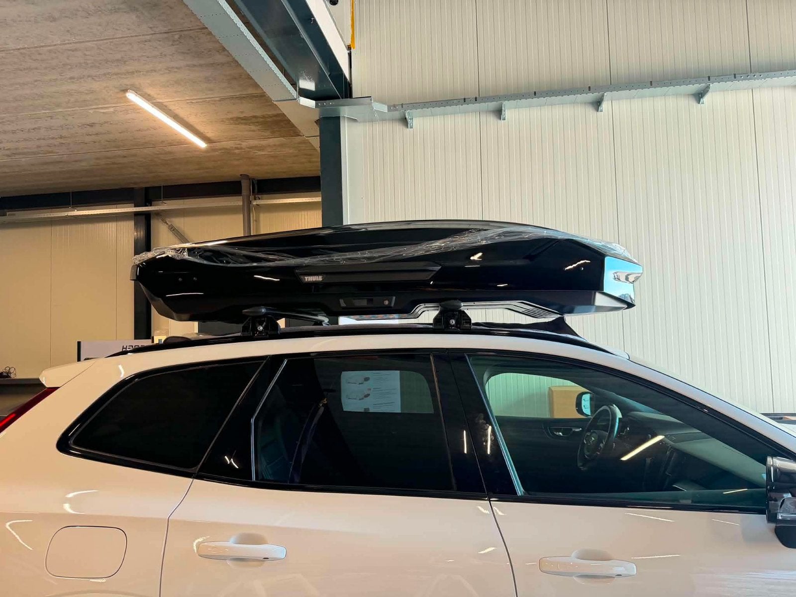 TE HUUR: Thule Motion 3 XL Black Glossy 500L | Dakkoffer, Ophalen, Zo goed als nieuw