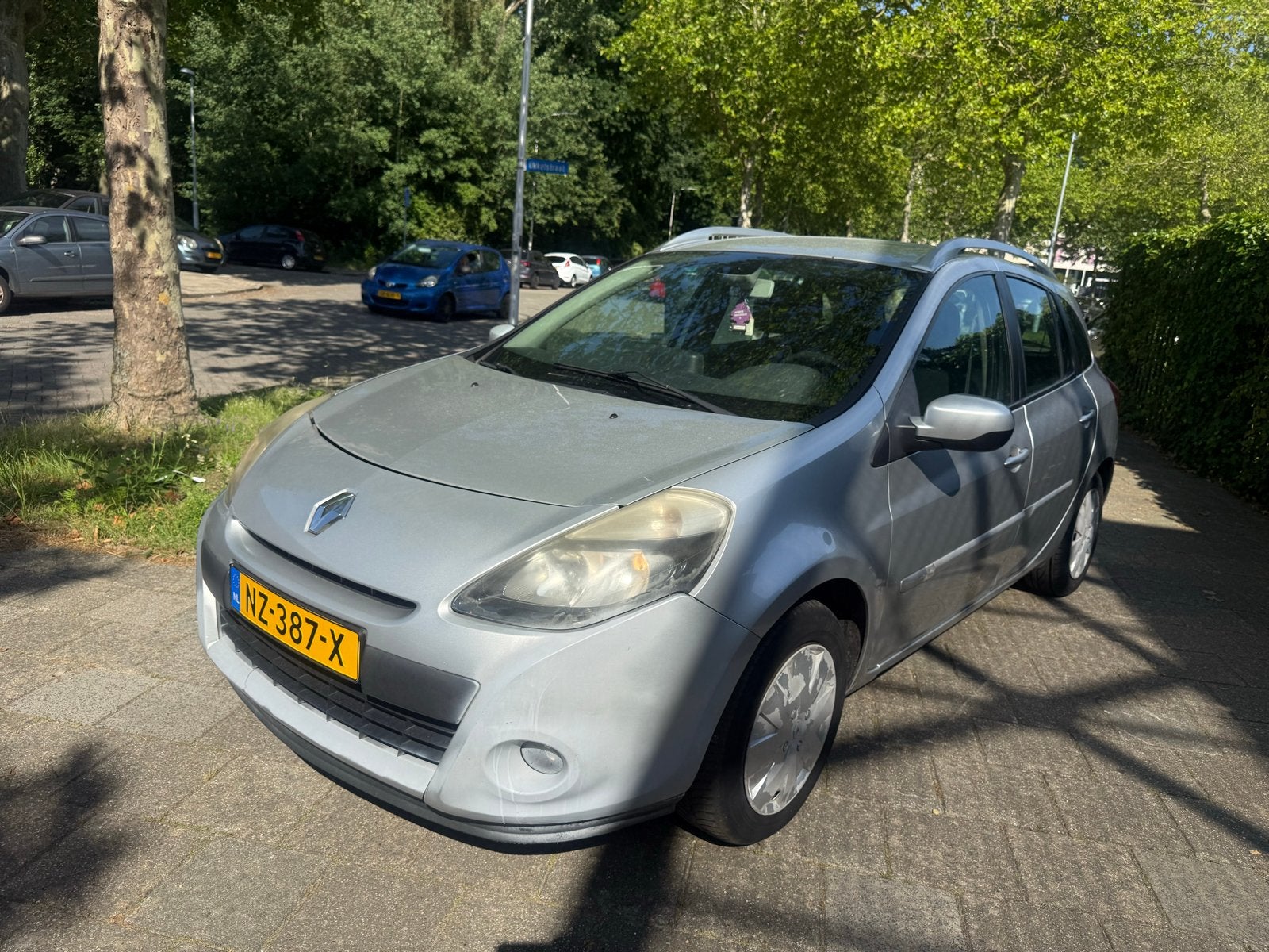 Renault Clio 1.5 DCI - AIRCO!, Auto's, Voorwielaandrijving, 4 cilinders, 125 €/maand, Te koop