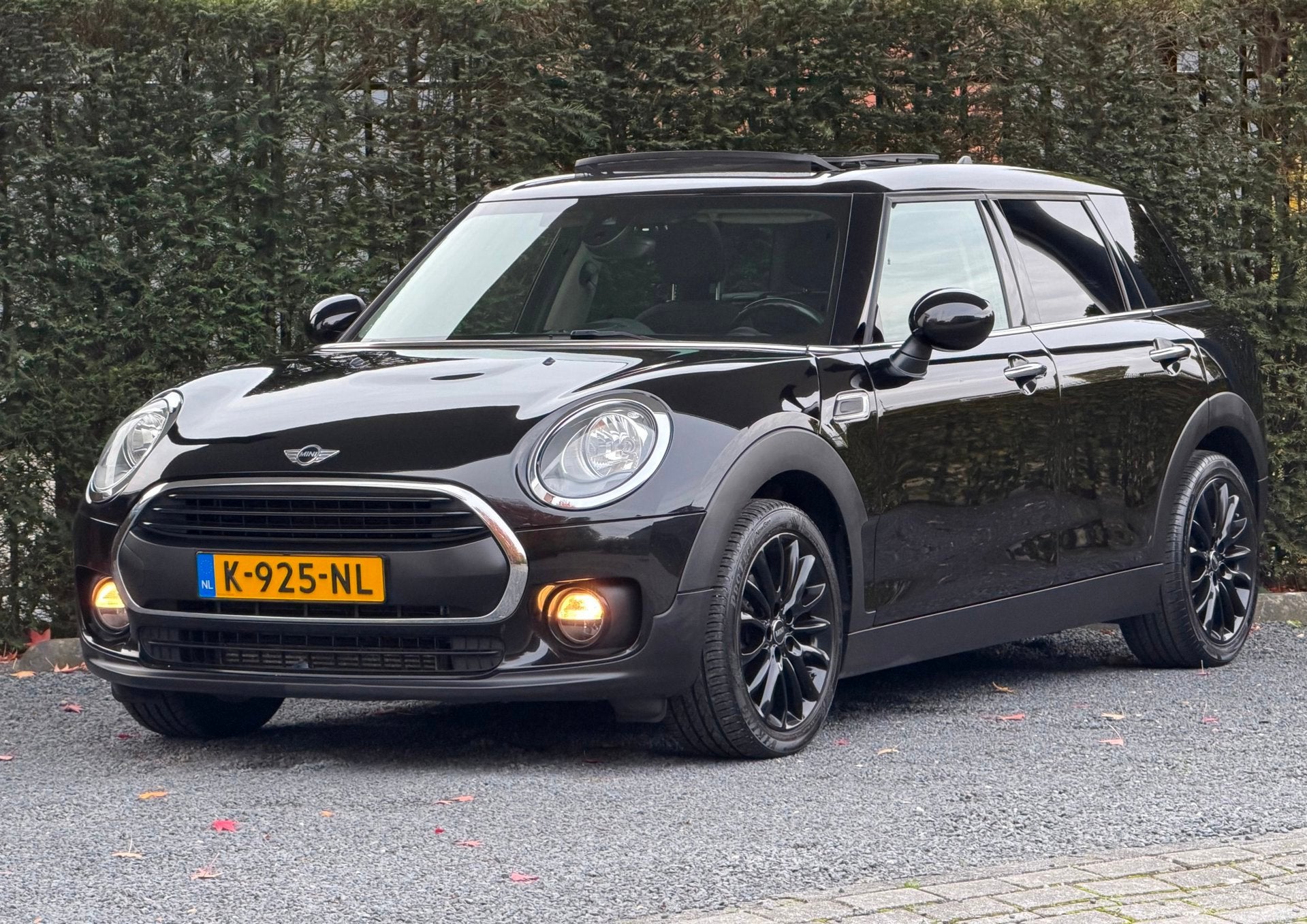 Mini Clubman 1.5 One Business | PANO | AUTOMAAT | STOELVERW., Auto's, Dealer onderhouden, Gebruikt, Zwart, 102 pk