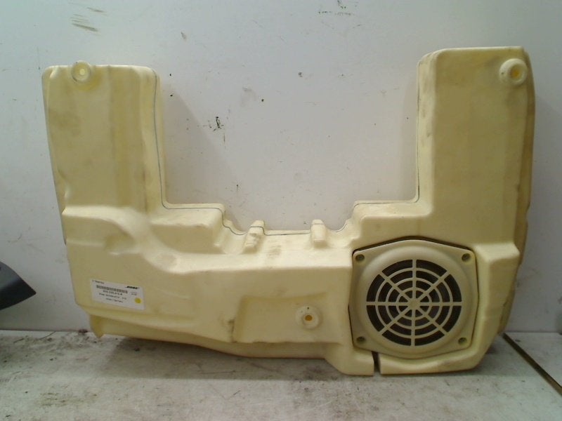 Subwoofer BOSE Audi A1 Sportback (8XA/8XF) 2015 8X0035412A, Gebruikt, Auto-Union-Straße  1, Ingolstadt 85057, , Duitsland, Info@audi.de