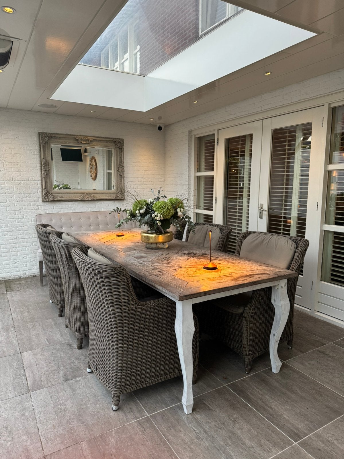 mozaïek stijgerhouten eettafel met 6 tuinstoelen