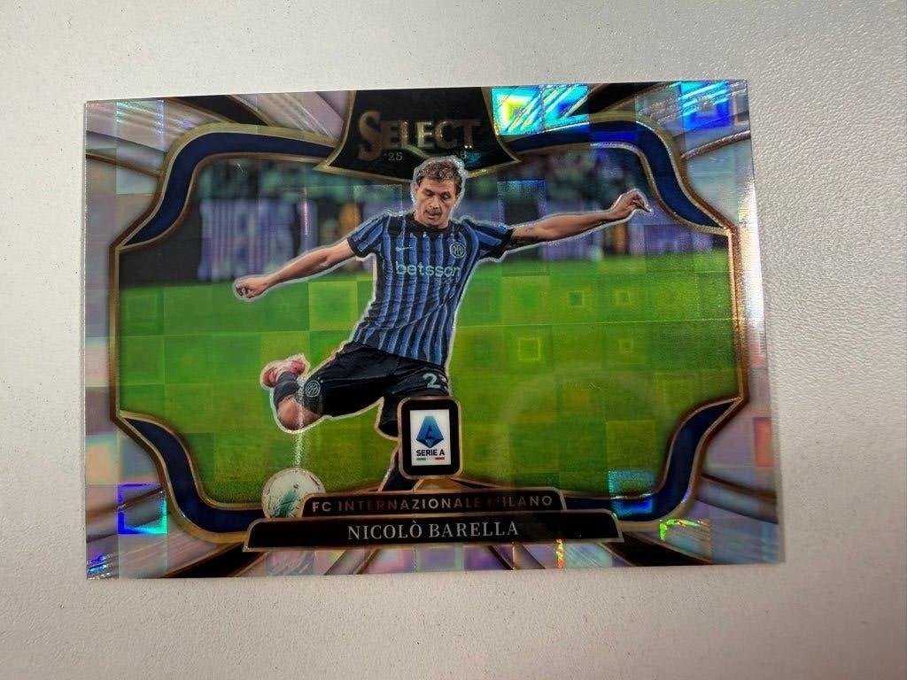 217 Nicolo Barella Pandora Select Serie A 2025-26, Ophalen of Verzenden, Nieuw, Buitenlandse clubs, Poster, Plaatje of Sticker