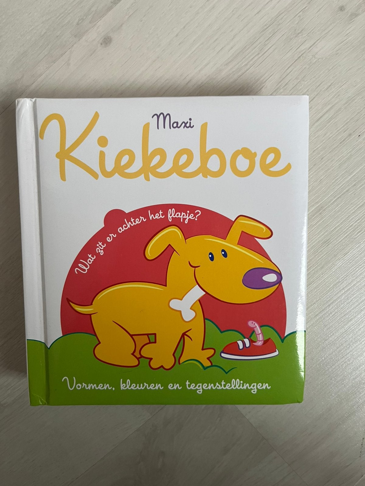 Kiekeboe boekje - vormen, kleuren en tegenstellingen, Boeken, Ophalen of Verzenden, Gelezen