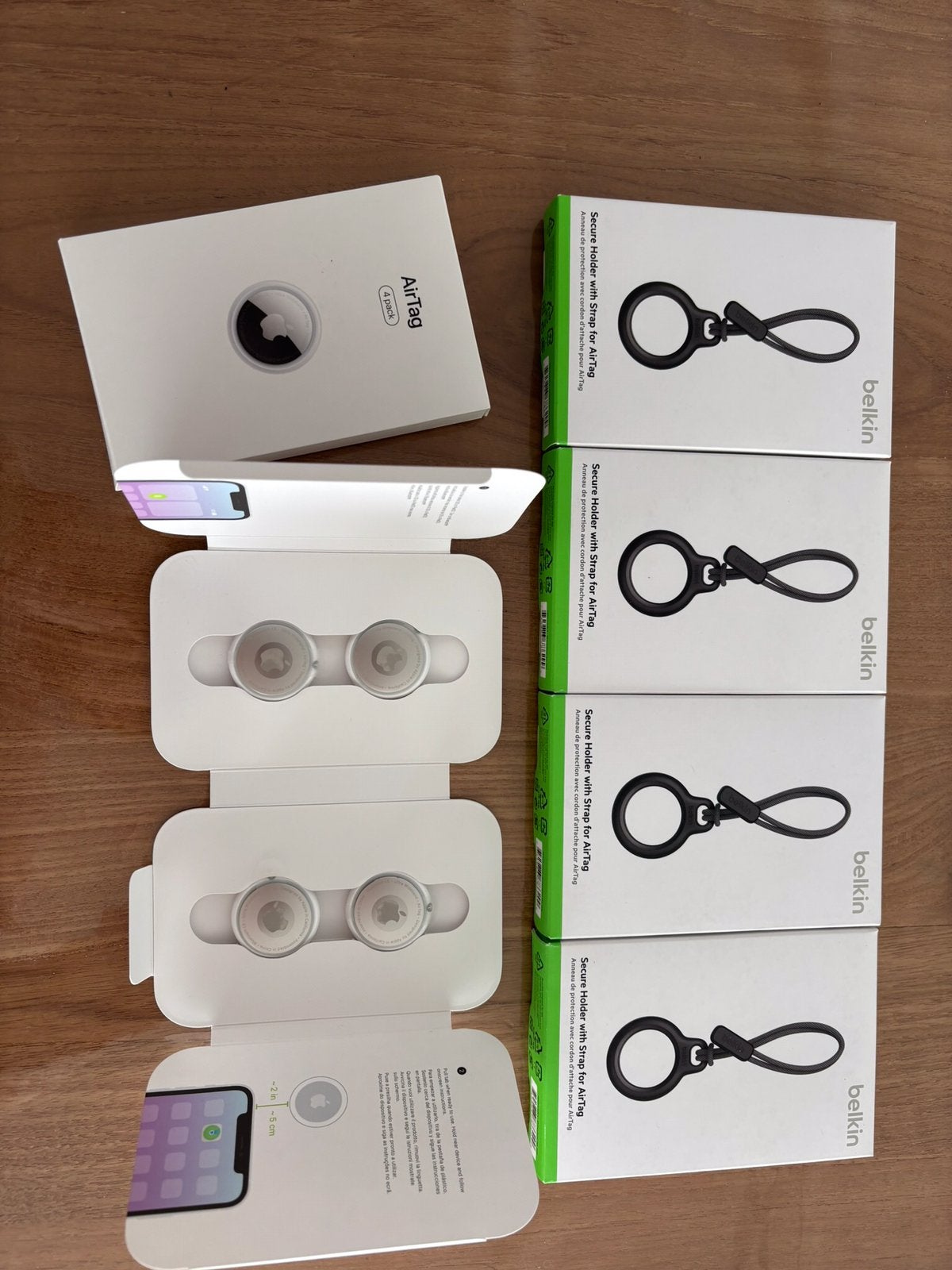 Apple airtag 4 stuks nieuw met sleutelhangers belkin, Telecommunicatie, Mobiele telefoons | Toebehoren en Onderdelen, Ophalen of Verzenden