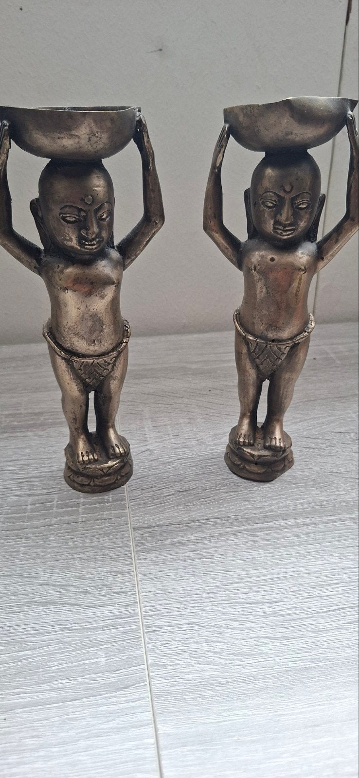 2 bronzen Afrikaanse beeldjes, 21 cm hoog, Ophalen of Verzenden