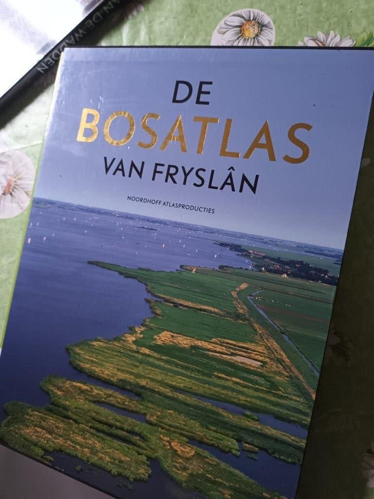 Bosatlas Fryslan Friesland. Waddenzee elfsteden Dokkum Atlas, Bosatlas, Ophalen of Verzenden, Zo goed als nieuw, 1800 tot 2000