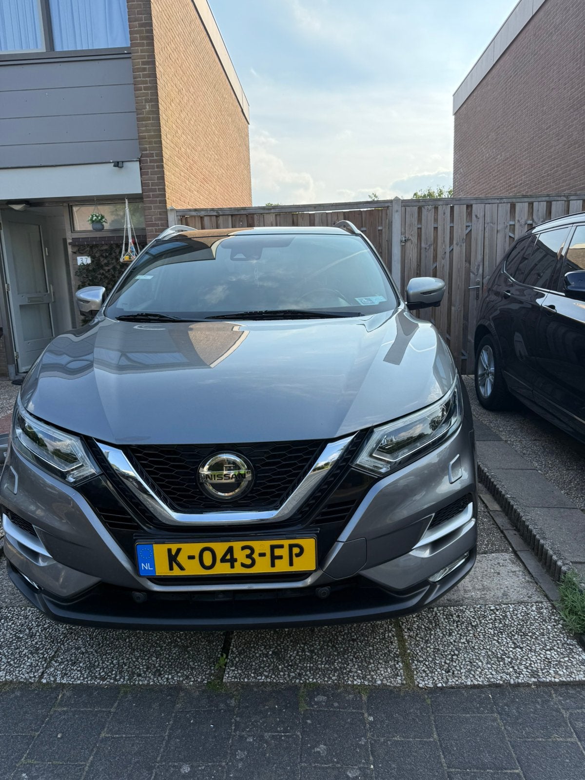 Nissan Qashqai 1.2 Dig-t 85KW 2WD CVT 2018 Grijs, 4 cilinders, Leder, 115 pk, Particulier