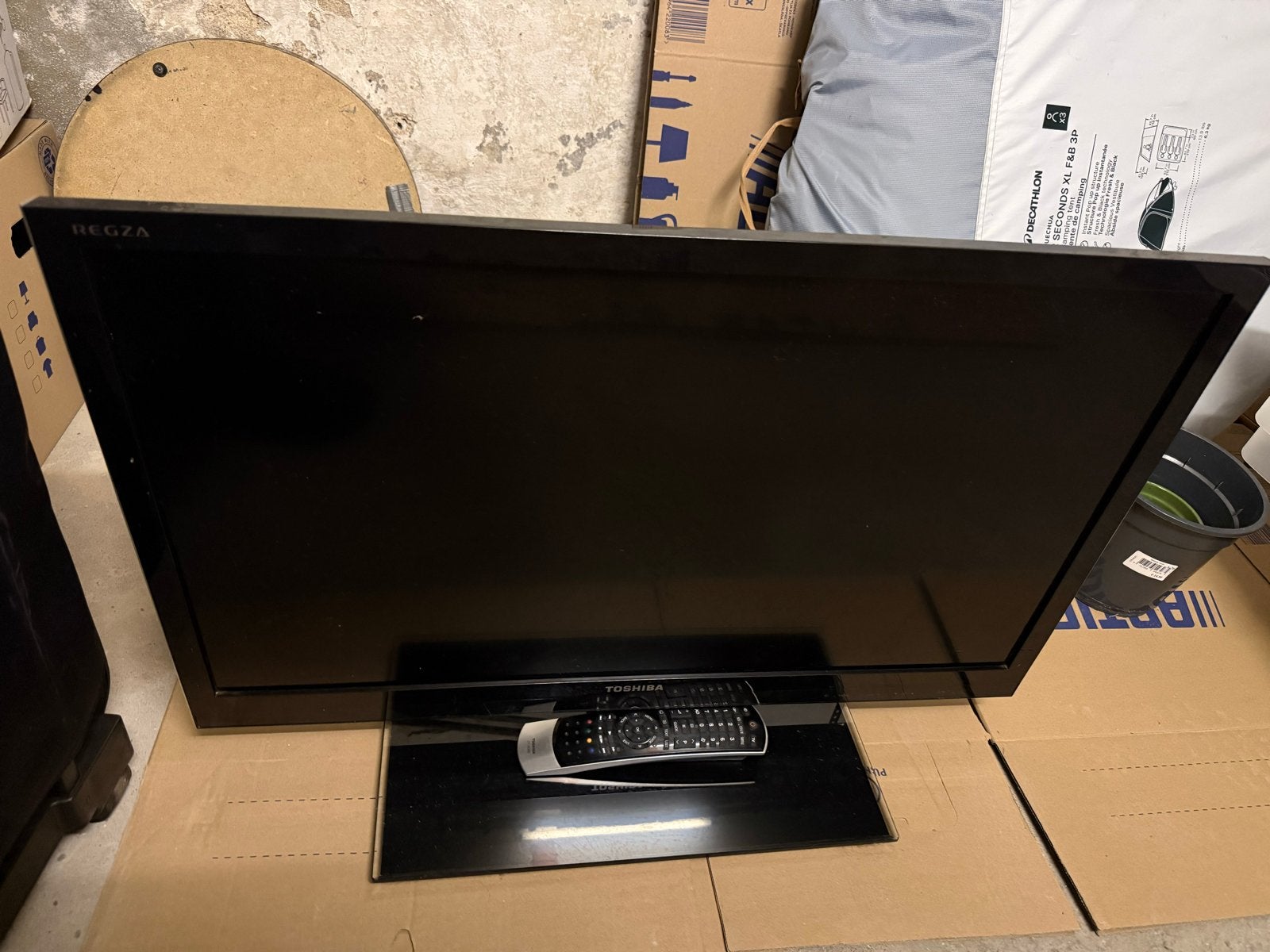 Toshiba Regza LCD TV - 80 tot 100 cm, Audio, Tv en Foto, 50 Hz, Gebruikt, Toshiba, HD Ready (720p)