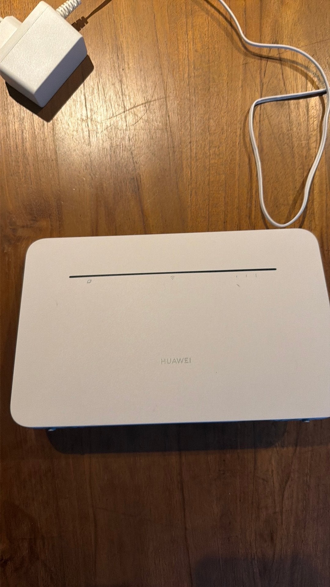 4g router huawei paar keer gebruikt, Ophalen of Verzenden, Zo goed als nieuw