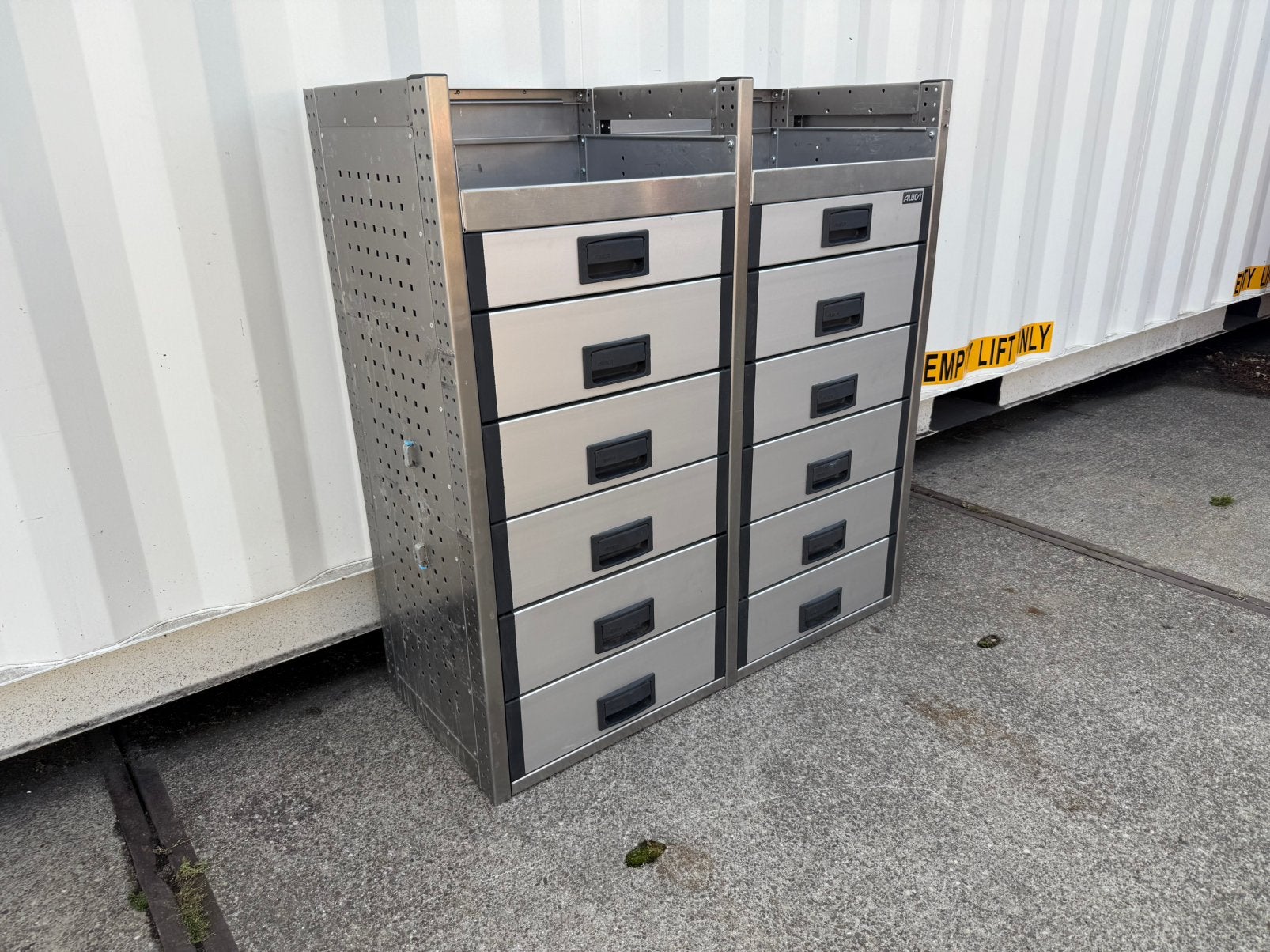 Nieuwstaat aluca ladeblok bedrijfswagen inrichting, Ophalen, Zo goed als nieuw