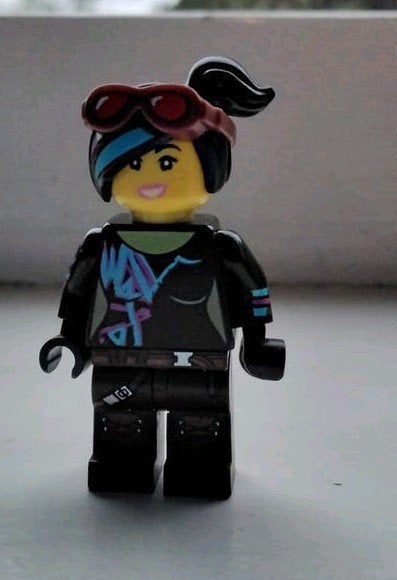 Lego ninjago Lucy Wyldstyle minifiguur, Ophalen of Verzenden, Zo goed als nieuw, Minifiguur, Lego