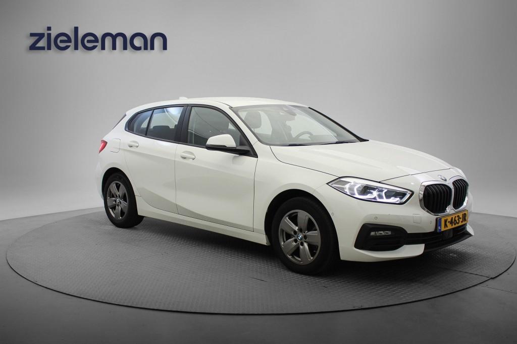 Bmw 1-SERIE 118i Executive Edition - Digitaal Cockpit, Carpl, Auto's, BMW, 136 pk, Gebruikt, Euro 6, Met garantie (alle)
