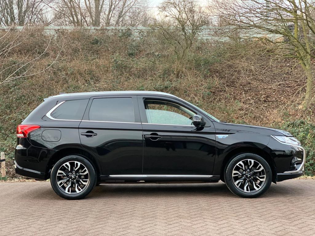 Mitsubishi Outlander 2.0 PHEV Executive Edition TOPSTAAT! LU, 1998 cc, Euro 6, 4 cilinders, 1820 kg