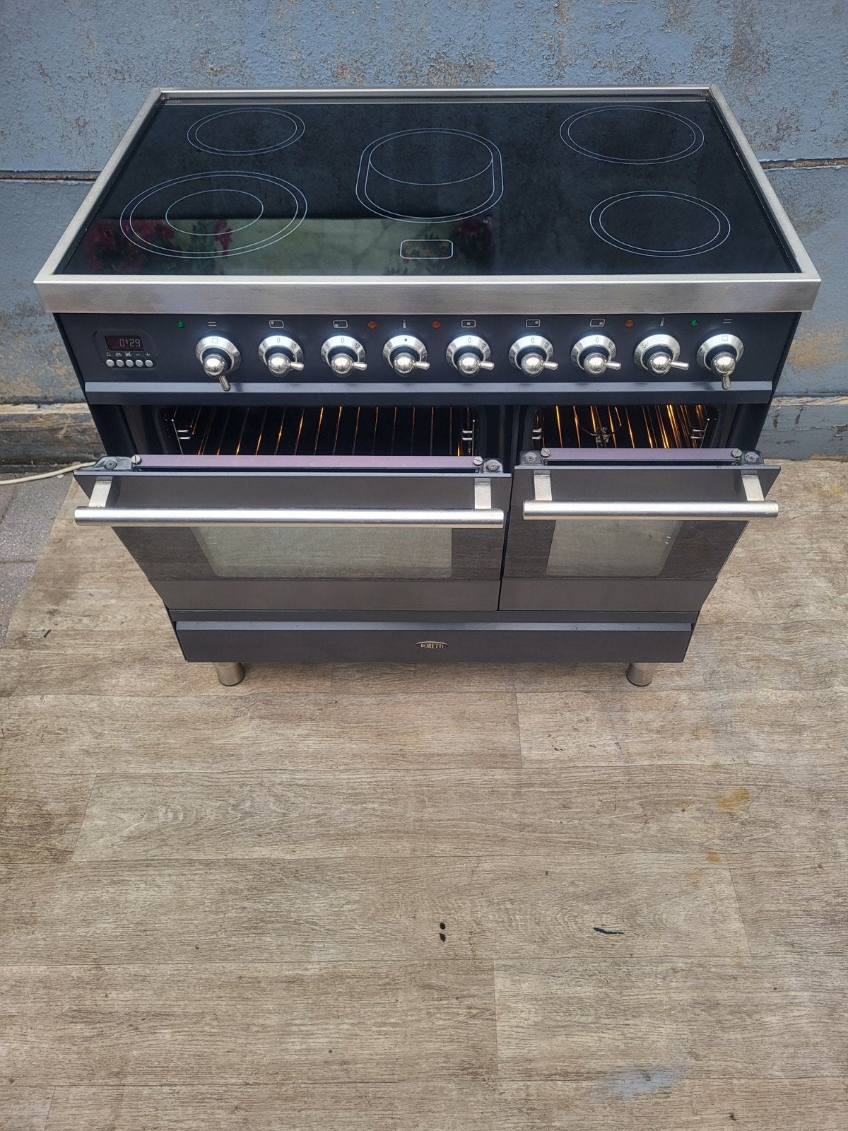 Vrijstaand elektrisch fornuis boretti oven5,pitt 90cmb, Witgoed en Apparatuur, 60 cm of meer, Ophalen of Verzenden, Zo goed als nieuw