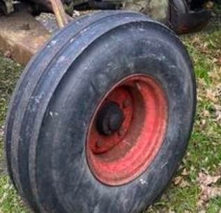 8.50-12 tractor bandjes voor Fendt 5-gaats voornaven, Tuin en Terras, Ophalen, Nieuw