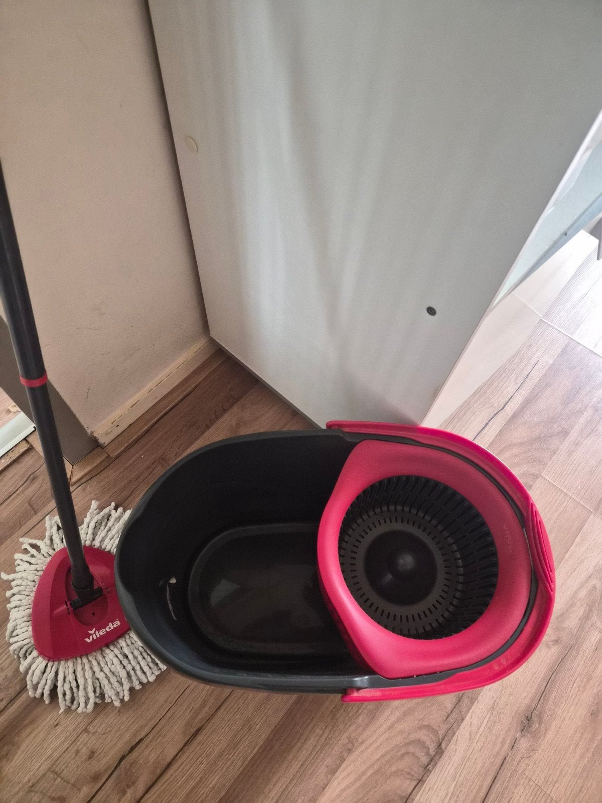 Vileda Easy wring & Clean Turbo.mop en emmerset, Ophalen, Mop of Dweil