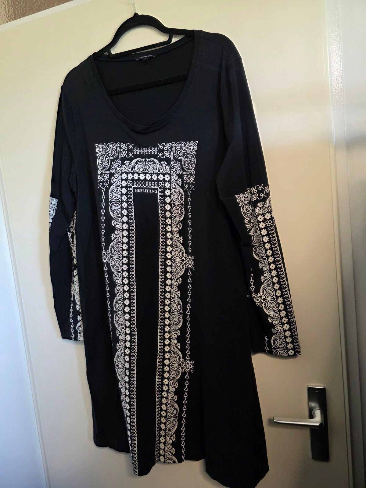 HEBBEDING Zwart jurkje zgan mt3, Kleding | Dames, Verzenden, Zwart, Maat 46/48 (XL) of groter, Knielengte
