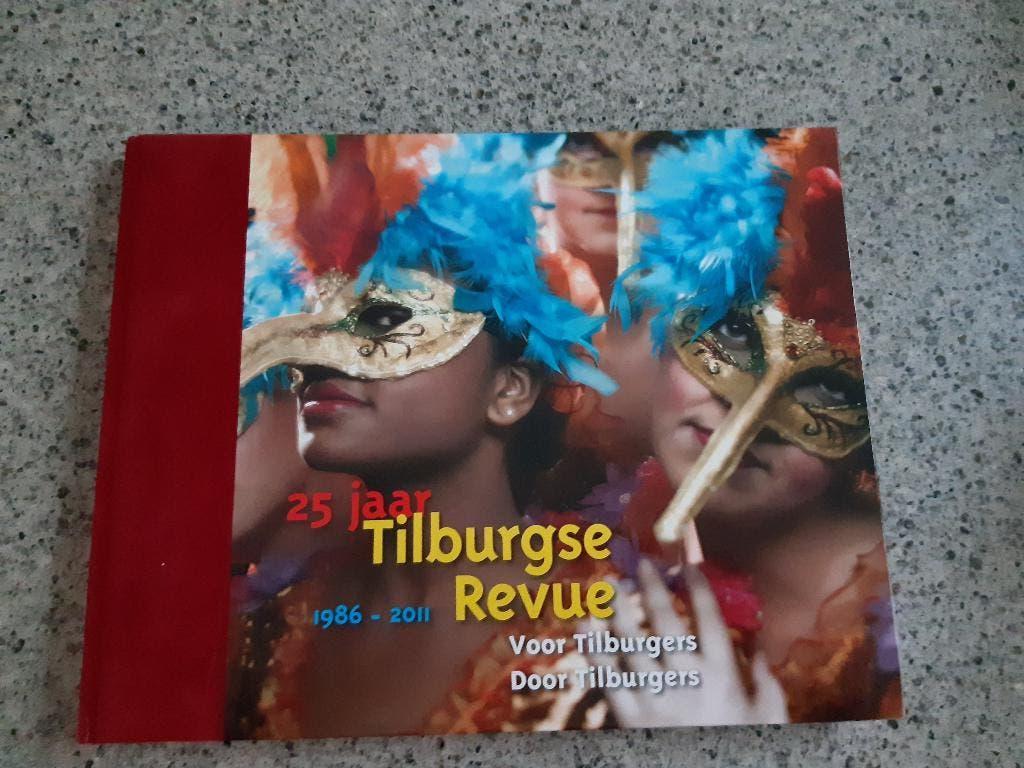25 JAAR DE TILBURGSE REVUE, Ophalen of Verzenden, Zo goed als nieuw