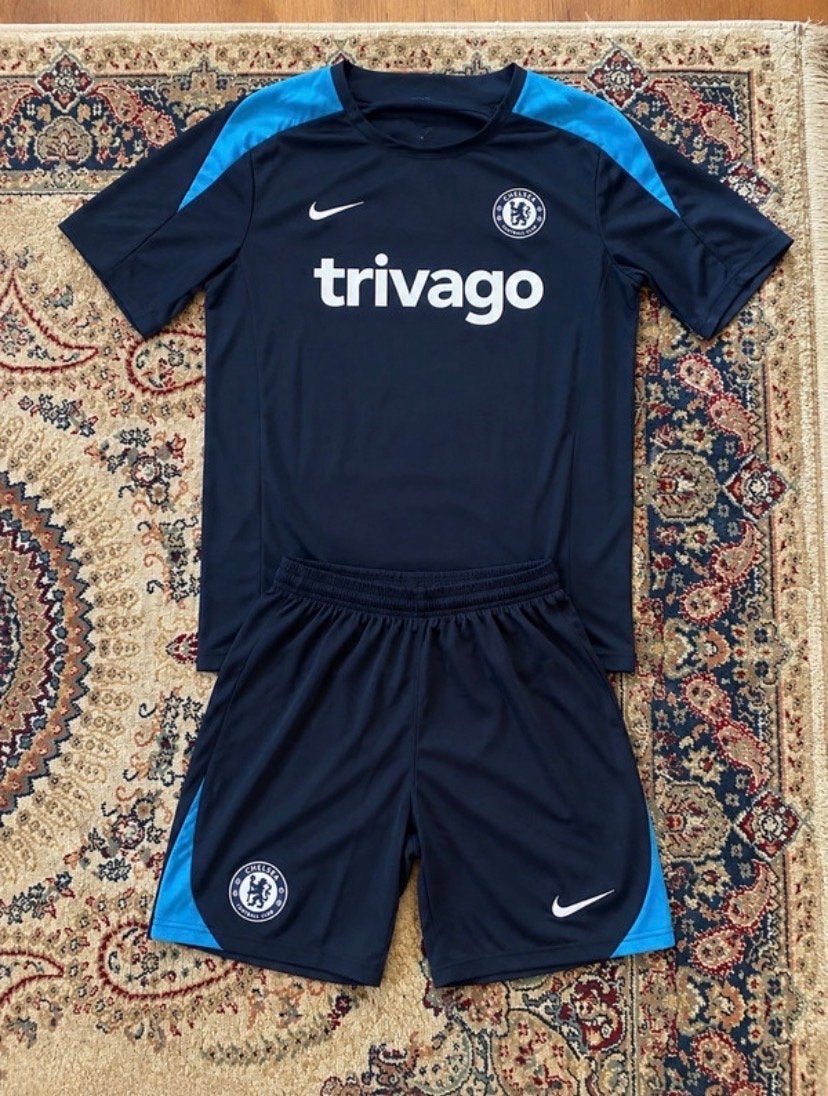 Chelsea Nike Trainingspak - Shirt & Broekje, Kleding | Dames, Maat 38/40 (M), Blauw, Ophalen of Verzenden, Fitness of Aerobics