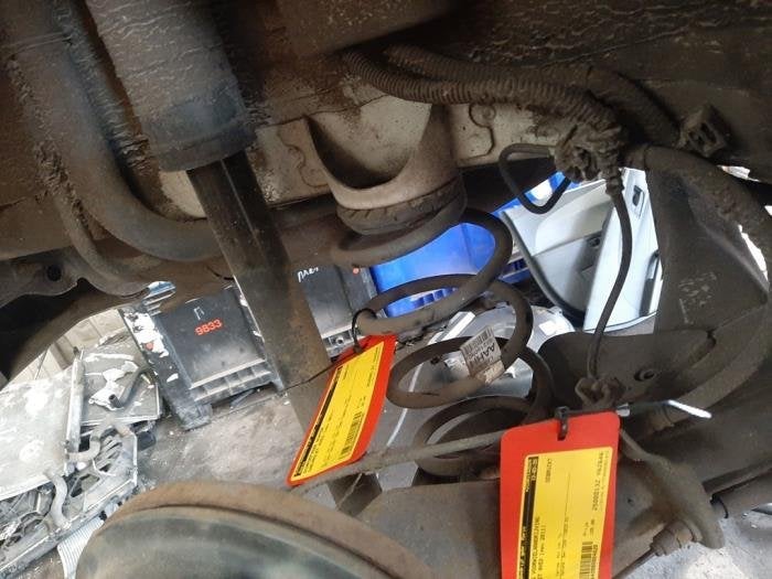 Schroefveer achter van een Chevrolet Aveo, Gebruikt, -, Ophalen of Verzenden, -