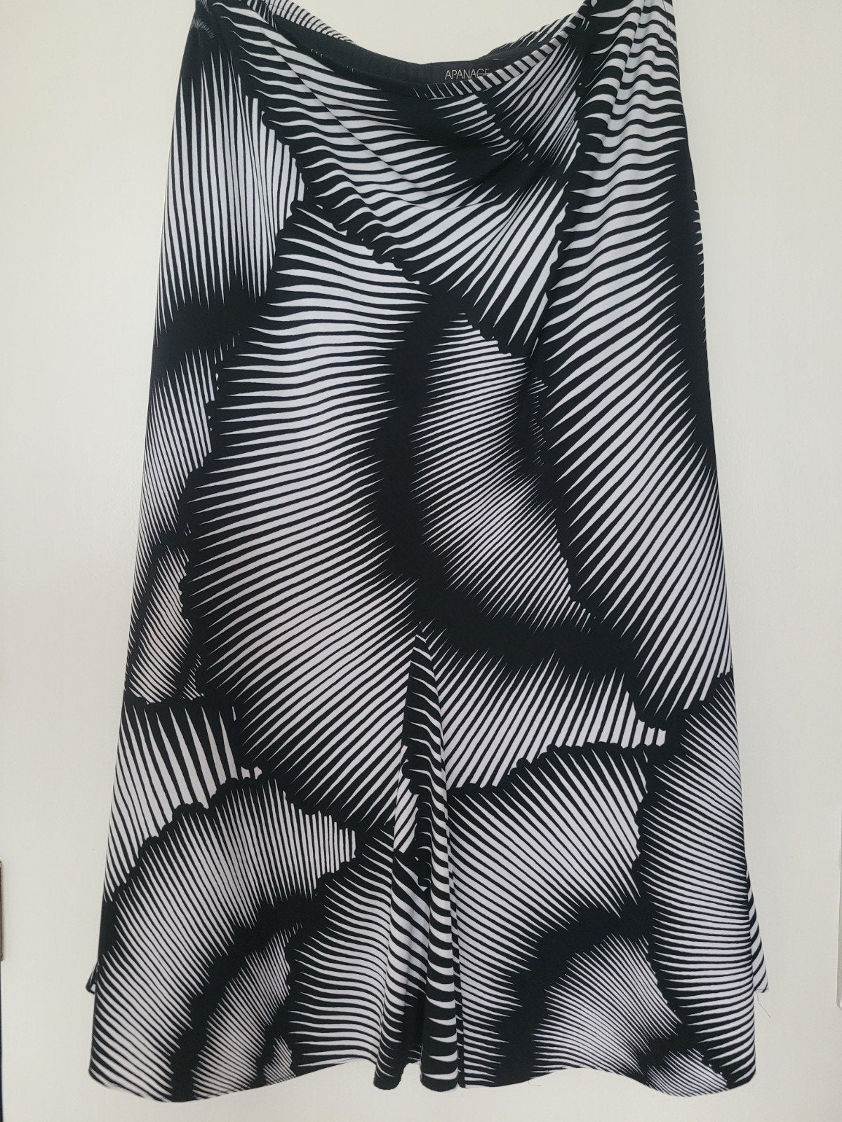 Zwart-witte rok Apanage - Mt L/XL, Zwart, Maat 42/44 (L), Ophalen of Verzenden, Zo goed als nieuw